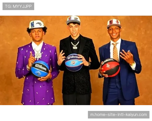 霍姆格伦入选全明星阵容 雷霆内线复出在即助力战力回升